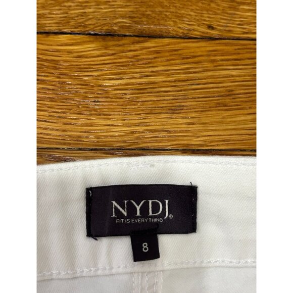 NYDJ Ella Denim Bermuda Jean Shorts Sideseam Slits White Size 8 Lift Tuck NWT - Picture 4 of 7